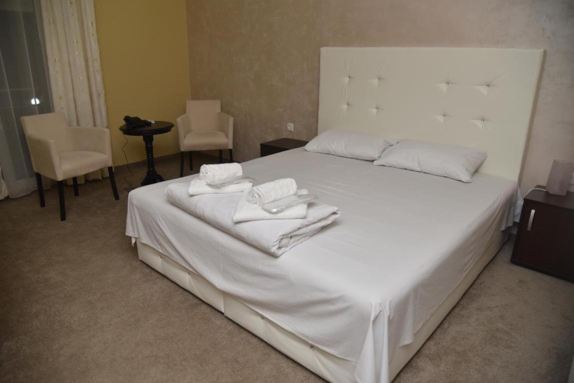 Villa Lunar Lux Krusevac Luaran gambar
